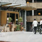 מלון דירות Peaks Place & 4*