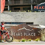 Peaks Place & מלון דירות לאקס