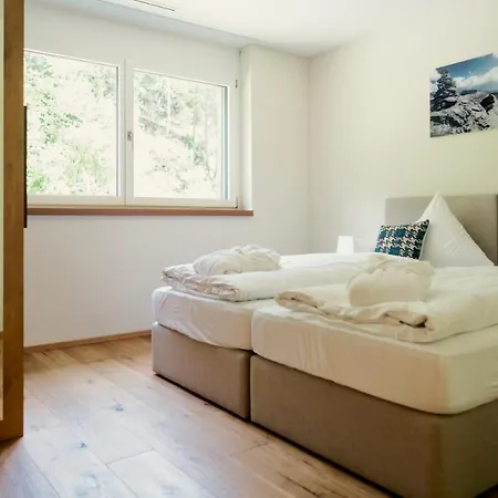 Peaks Place & 2*