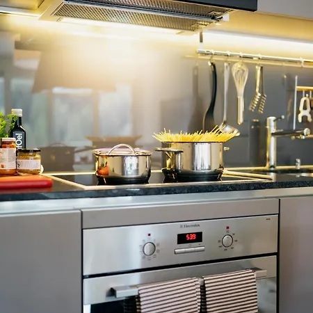 Peaks Place & 莱克斯