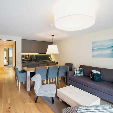 Peaks Place & 公寓式酒店