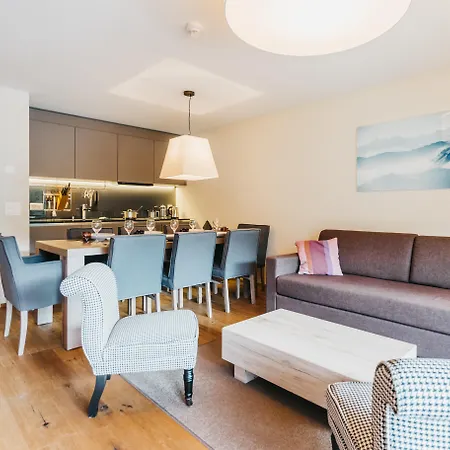 Peaks Place & 4*