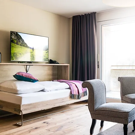 Peaks Place & Laax