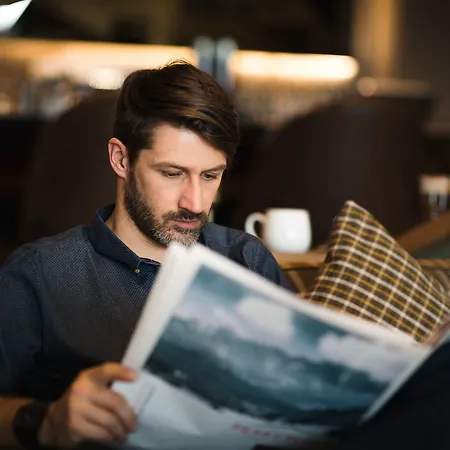 公寓式酒店 Peaks Place & 4*