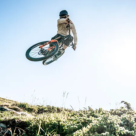 Peaks Place & Aparthotel