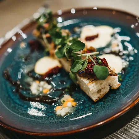 Peaks Place & Aparthotel Laax