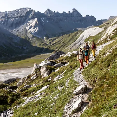 Apart-hotel Peaks Place & Laax