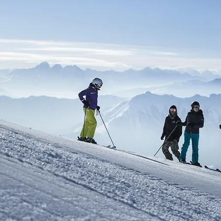 Peaks Place & 公寓式酒店