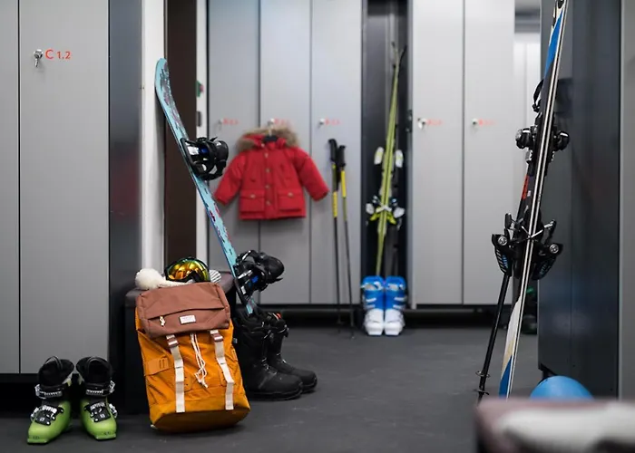 Peaks Place & Aparthotel 4*