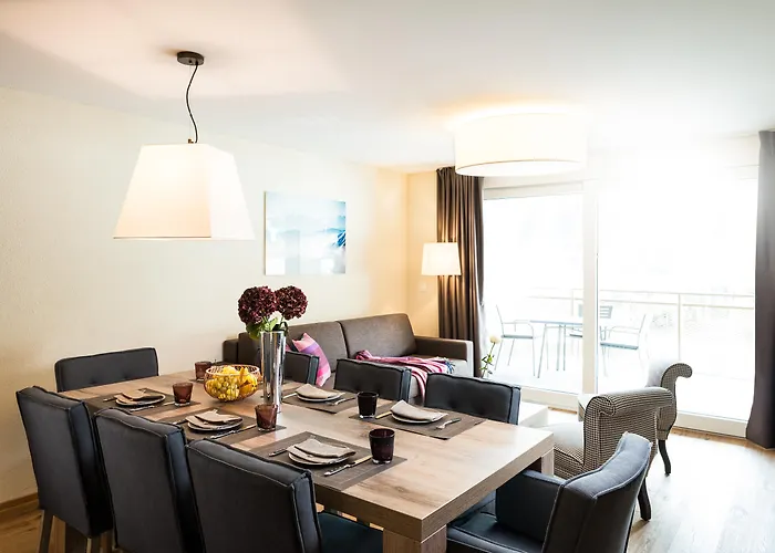 Peaks Place & Aparthotel