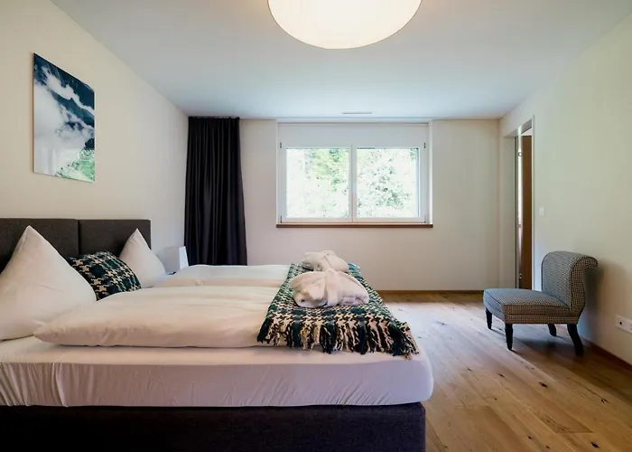 Peaks Place & 4* Laax