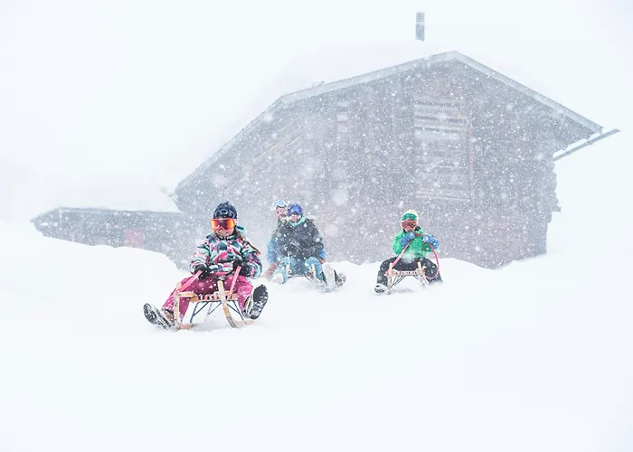 Peaks Place & 4* Laax