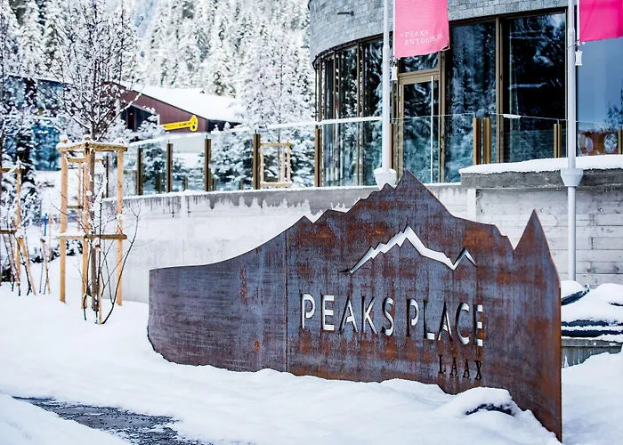 Peaks Place Aparthotel Laax