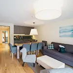 Peaks Place Апарт-отель
