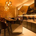 Peaks Place